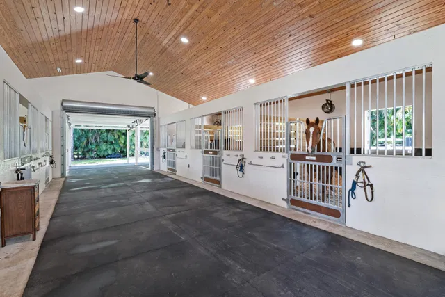 Residence photo 9