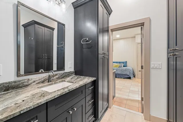 Residence photo 38