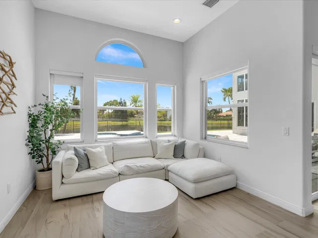 Saturnia Boca Raton Residence photo 29