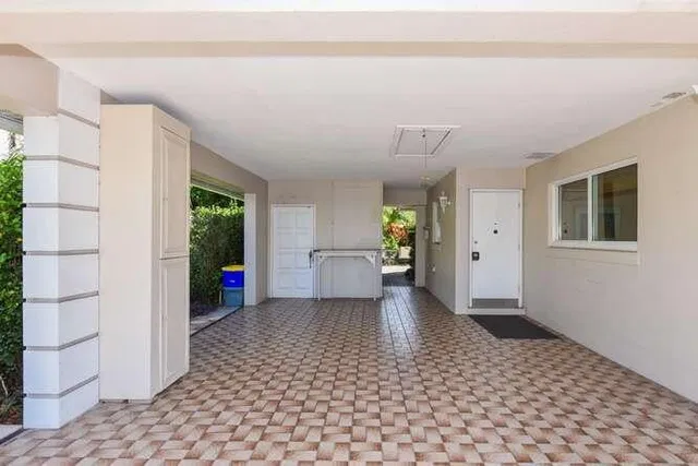 Residence photo 29