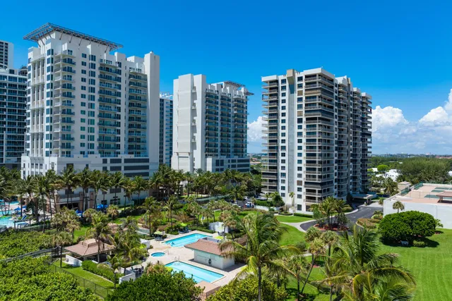 Singer Island Unit 705 photo 4