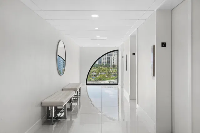 Singer Island Unit 705 photo 8