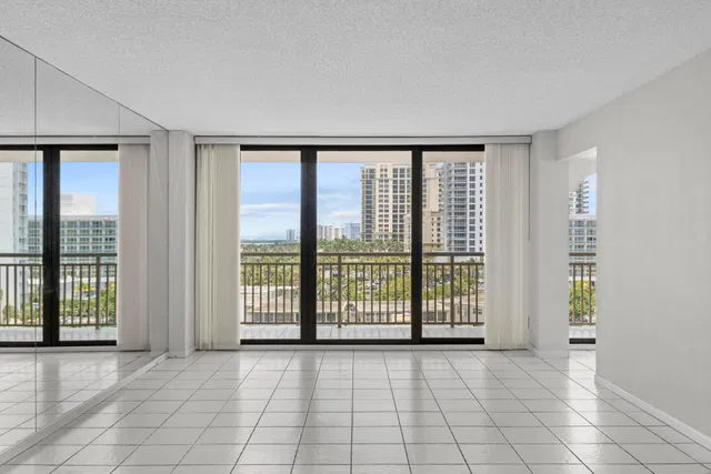 Singer Island Unit 705 photo 12