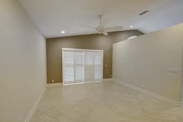 Residence photo 24