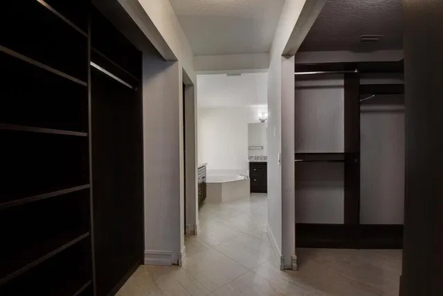 Residence photo 33
