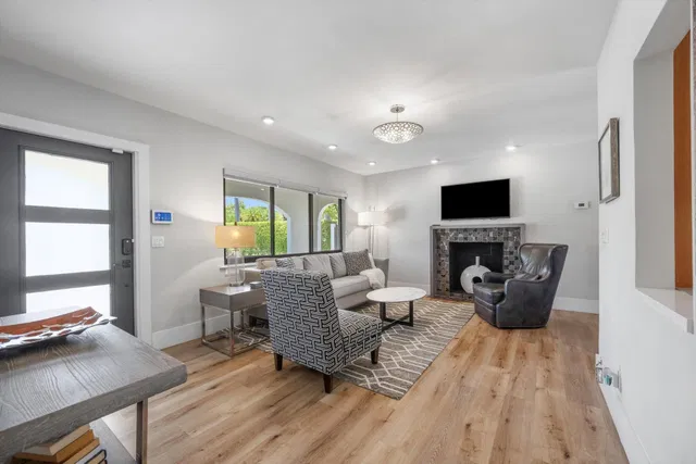 Residence photo 7