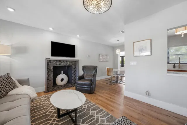 Residence photo 9