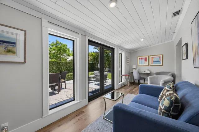 Residence photo 16