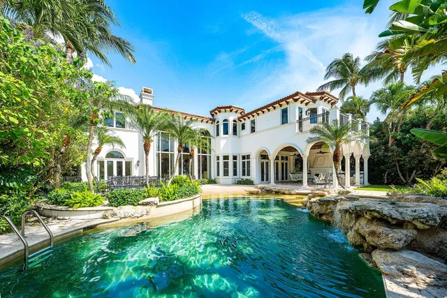 Royal Palm Yacht and Country Club Residence photo 6