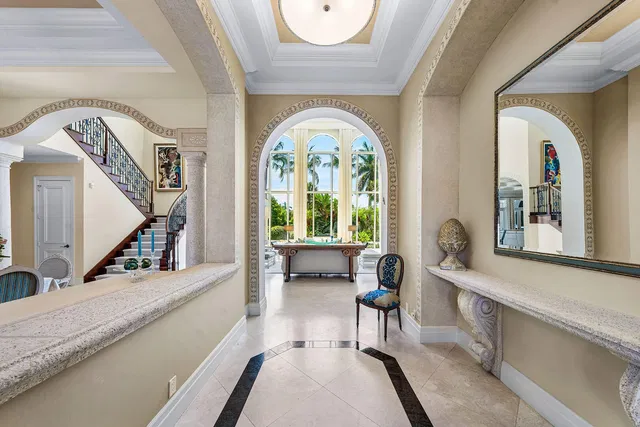 Royal Palm Yacht and Country Club Residence photo 8