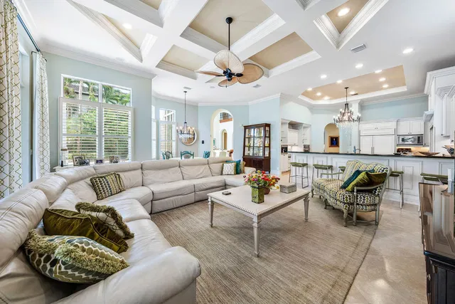 Royal Palm Yacht and Country Club Residence photo 24