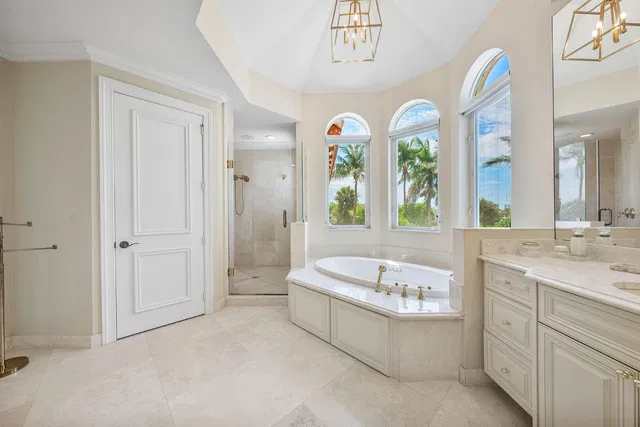Royal Palm Yacht and Country Club Residence photo 51