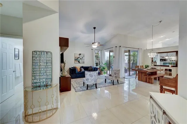 Boca Lago Country Club Homes Residence photo 9