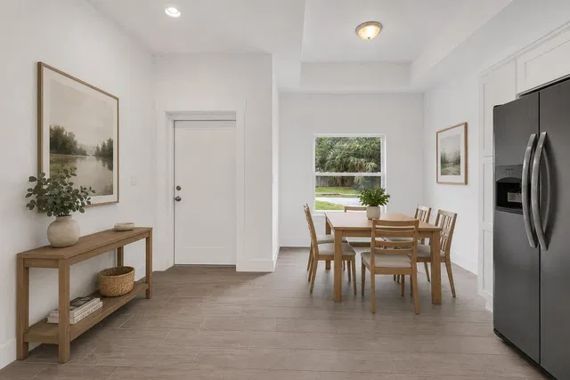 Residence photo 3