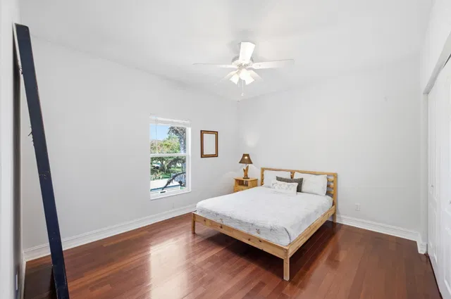 Residence photo 25