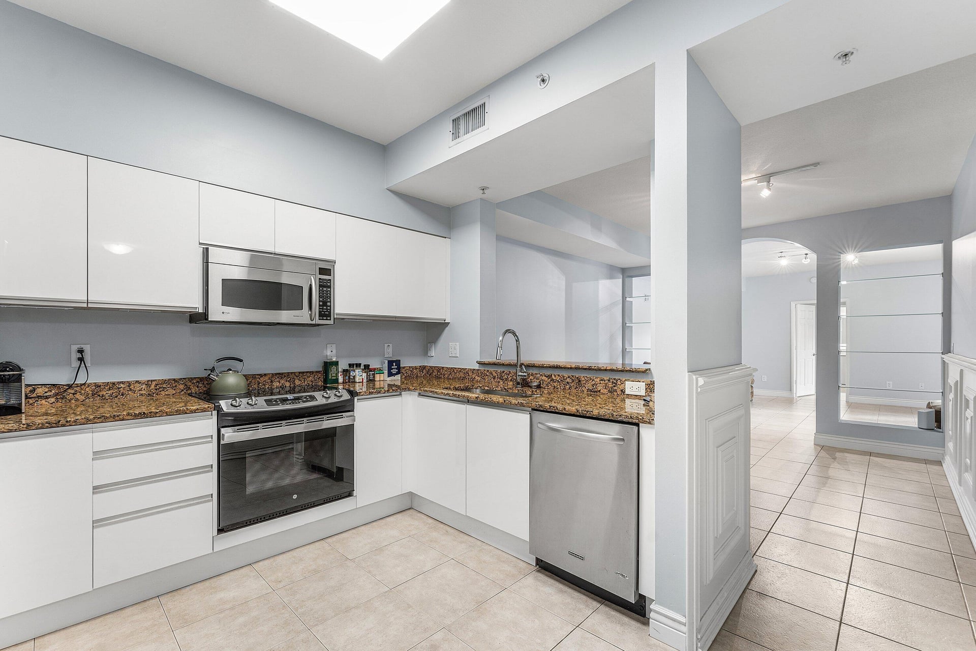 233 S Federal Boca Unit 308 photo 6
