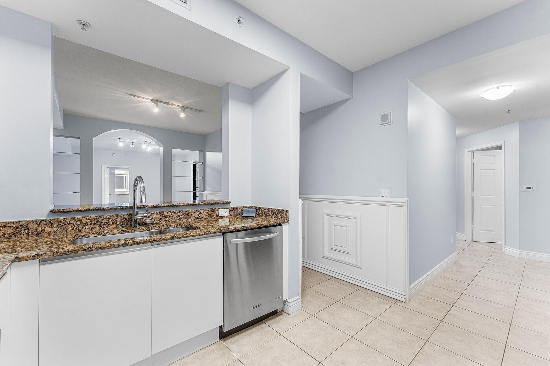 233 S Federal Boca Unit 308 photo 9