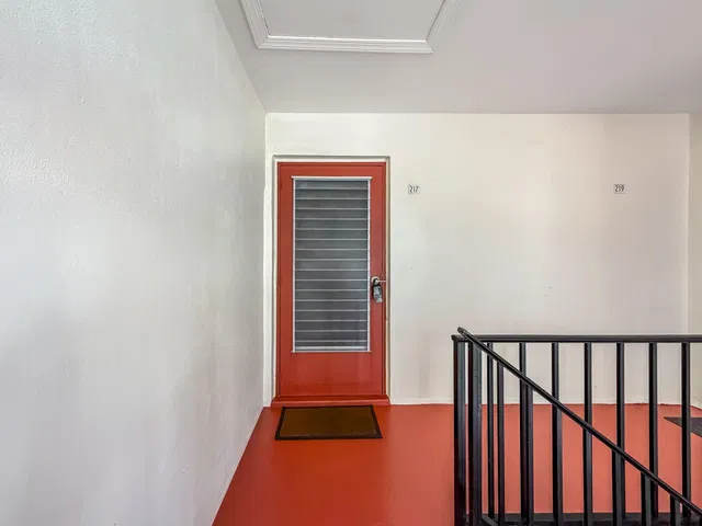 Residence photo 3