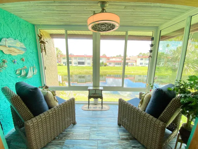 Residence photo 6
