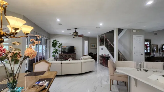 Residence photo 14
