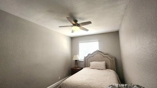 Residence photo 32