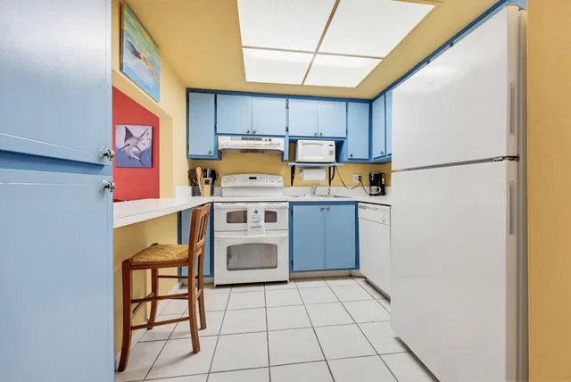  Unit 118 photo 8