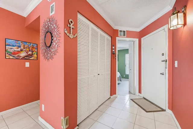  Unit 118 photo 16
