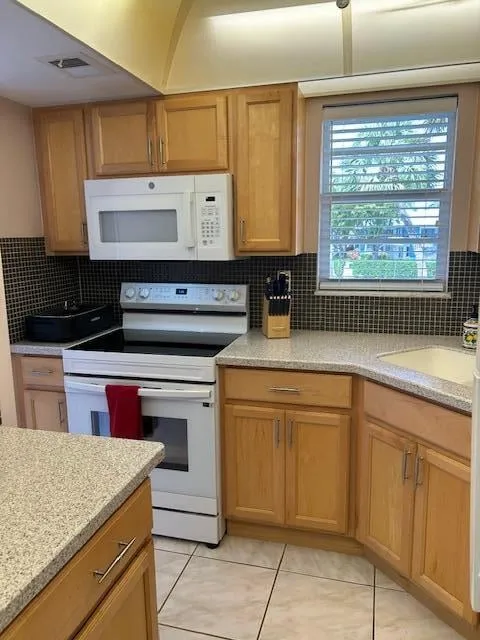  Unit 2 photo 10