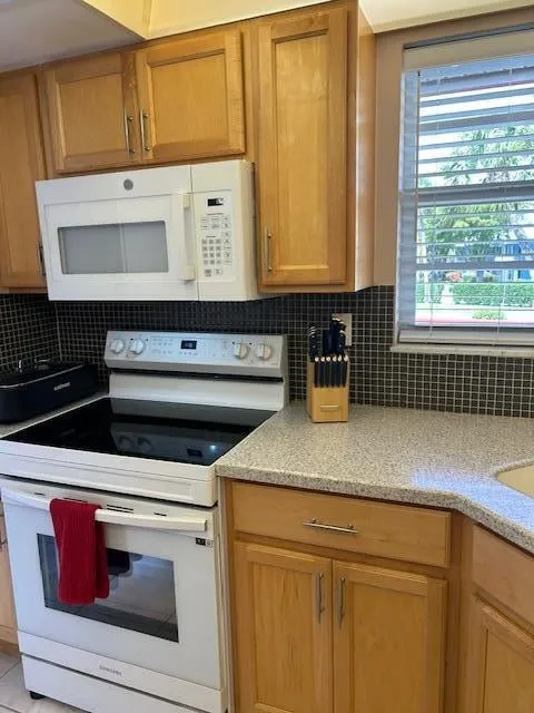  Unit 2 photo 14