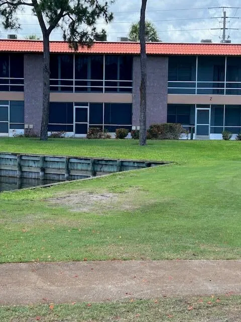  Unit 2 photo 26