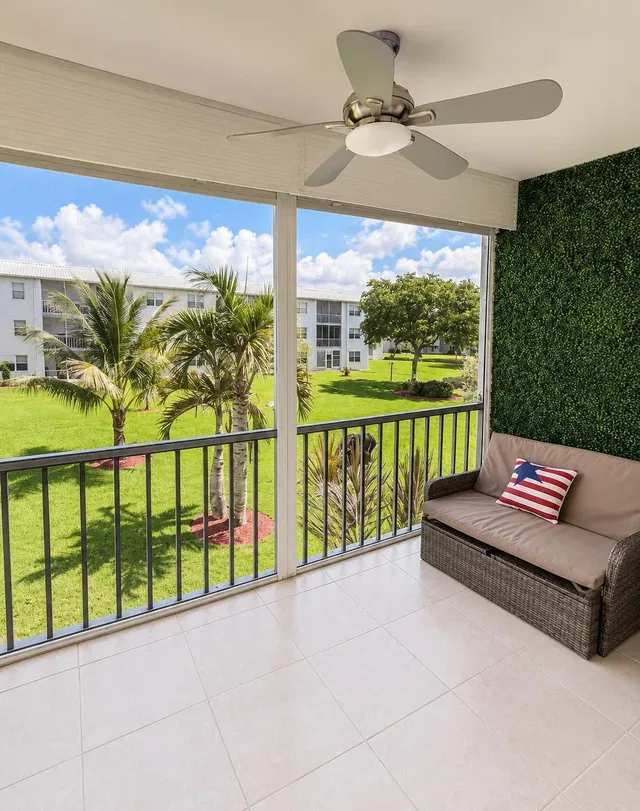 Unit 1520 photo 9