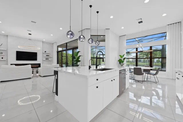 Boca Bridges Residence photo 12