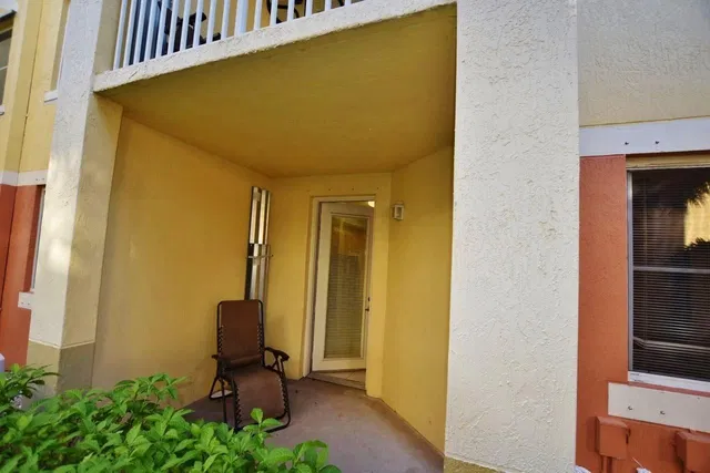 Unit 103 photo 11