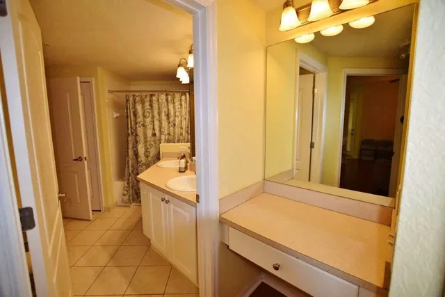 Unit 103 photo 15