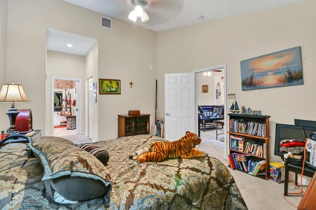 Residence photo 9