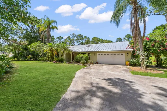Residence photo 2