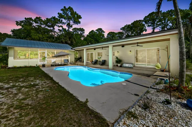 Residence photo 3