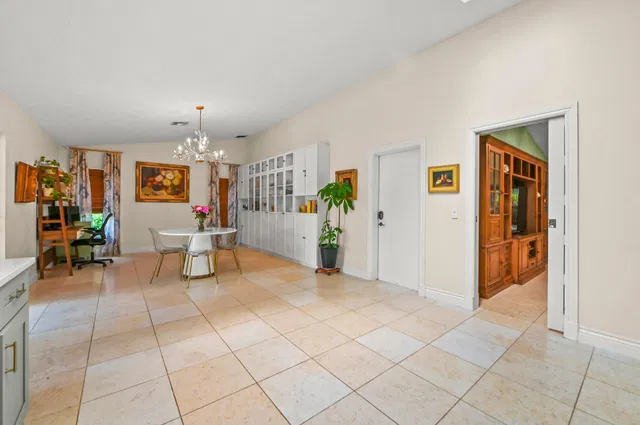 Residence photo 10
