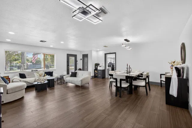 West Palm Beach Residence photo 11