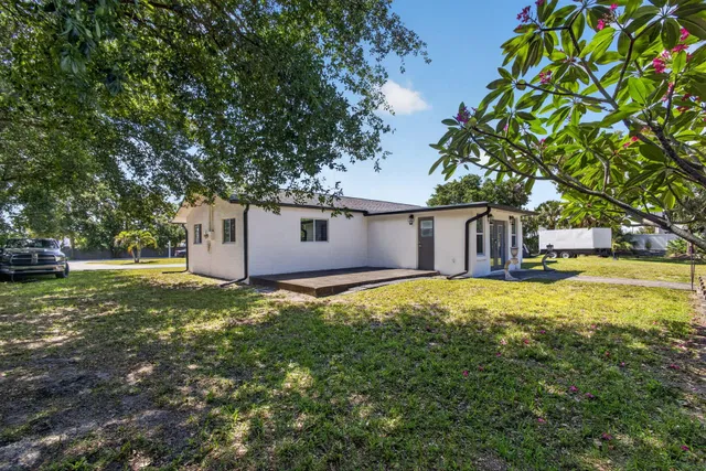 West Palm Beach Residence photo 42