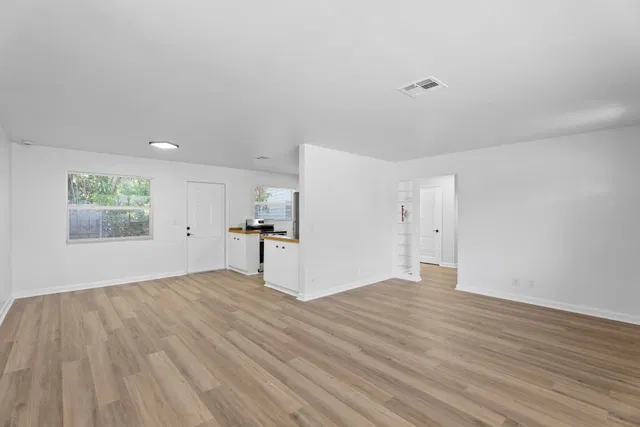 NOMAR West Palm Beach Residence photo 9