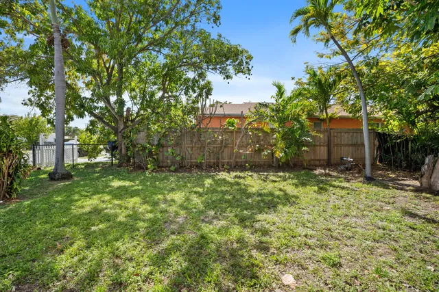 NOMAR West Palm Beach Residence photo 29