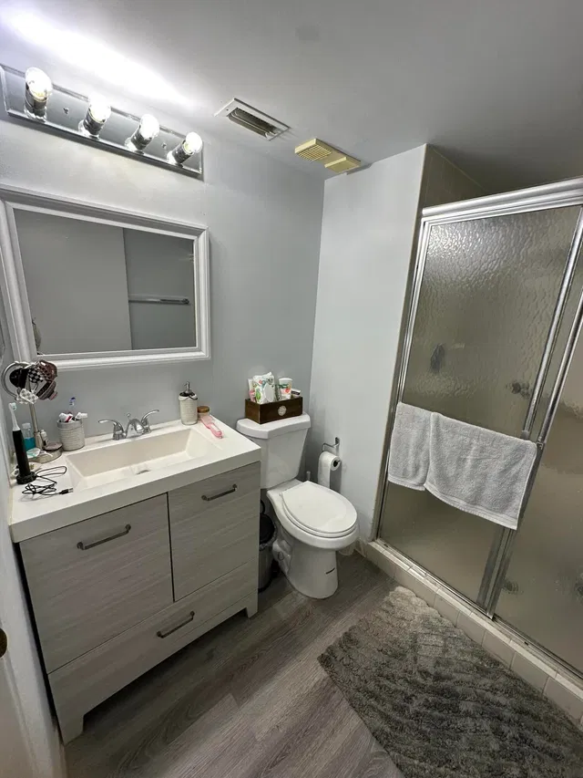 Unit 317 photo 6