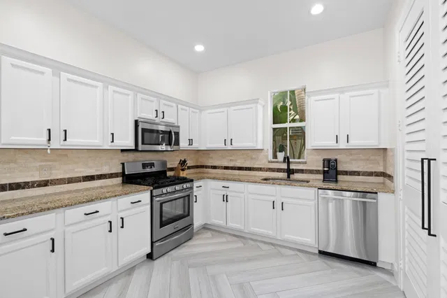 Evergrene Palm Beach Gardens Residence photo 9