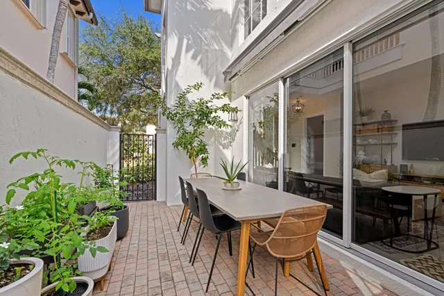 Evergrene Palm Beach Gardens Residence photo 26
