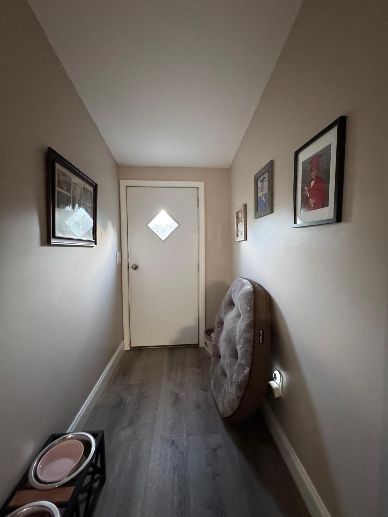 Unit 143 photo 11