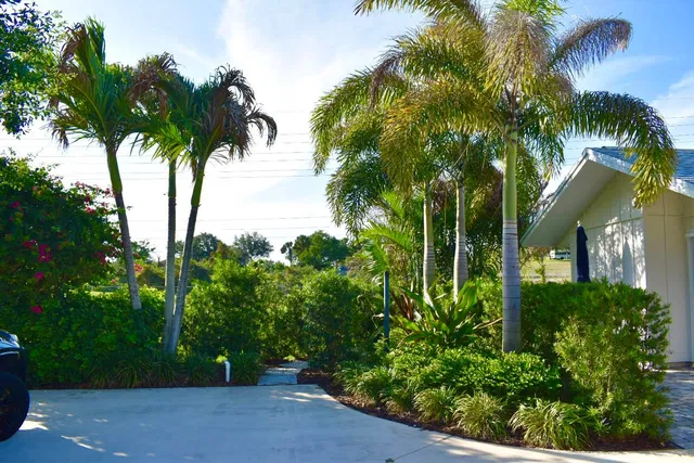 Residence photo 2