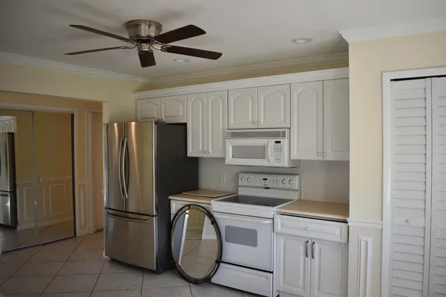 Residence photo 7