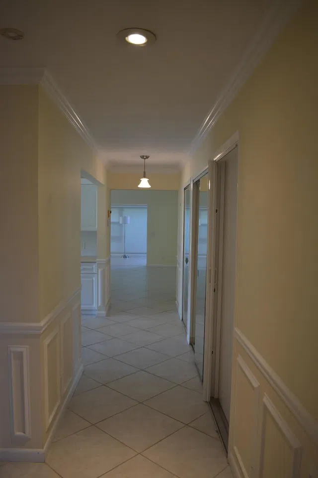 Residence photo 12