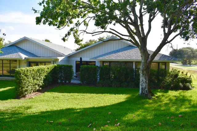 Residence photo 30